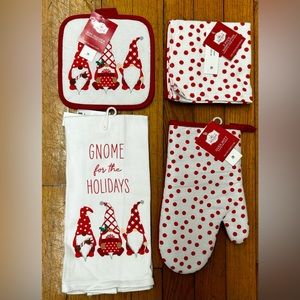 Holiday Time Gnome Home for the Holiday 5-Piece Kitchen Set New
